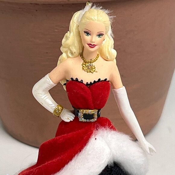 Hallmark Keepsake Special Edition Barbie Collectible Ornament 2007 - Picture 6 of 6